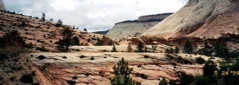 Picture of beautiful sandstone buttes along highway 9 in Zion National Park